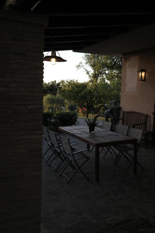 Casa Vacanze Colonnata Gubbio Luaran gambar